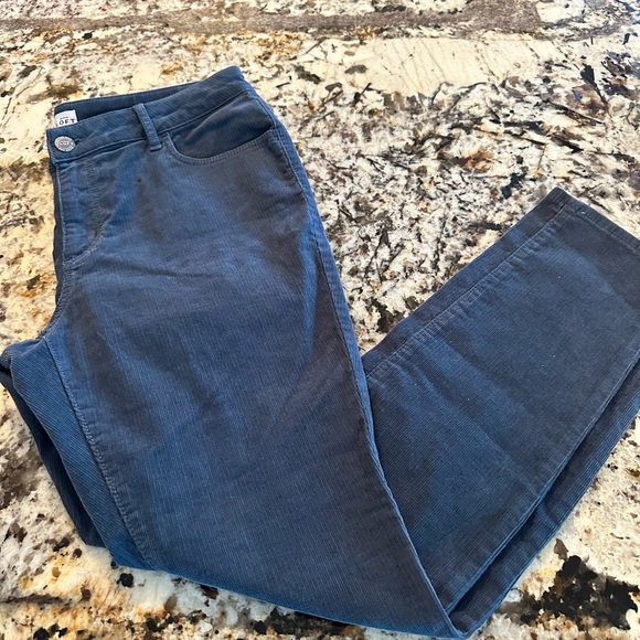 LOFT Pants - LOFT corduroy curvy skinny pants